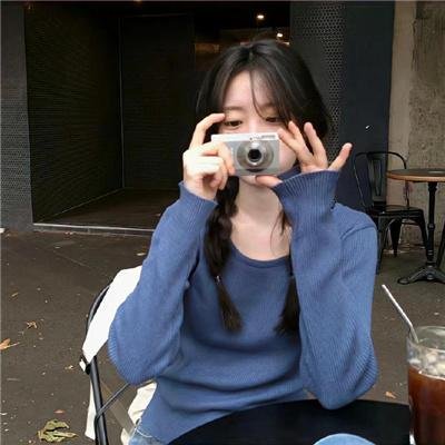 教宗与他的12件收藏海报
